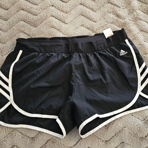 ADIDAS - WOMEN'S XL - BLACK RUNNING FITNESS SHORTS